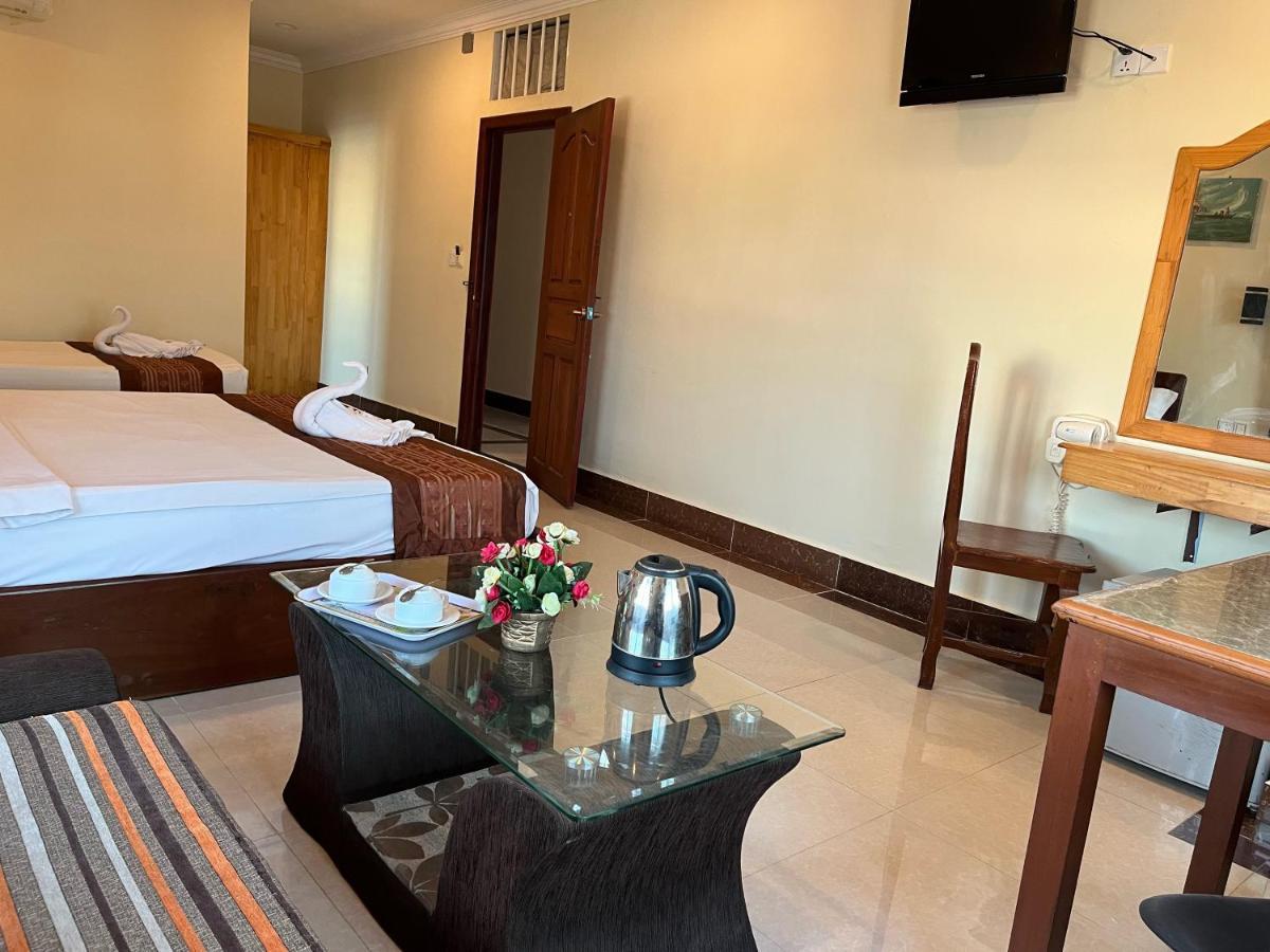 Hotel Queenwood Phnom Penh