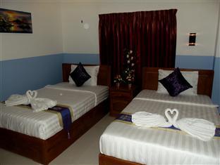 Hotel Queenwood 3*