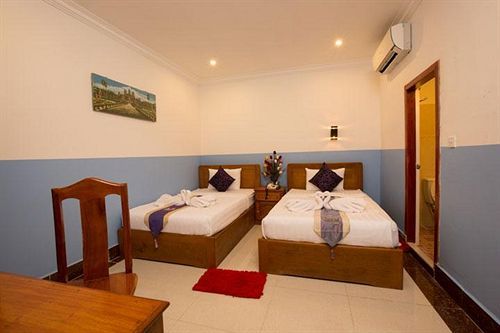 Hotel Queenwood 3*