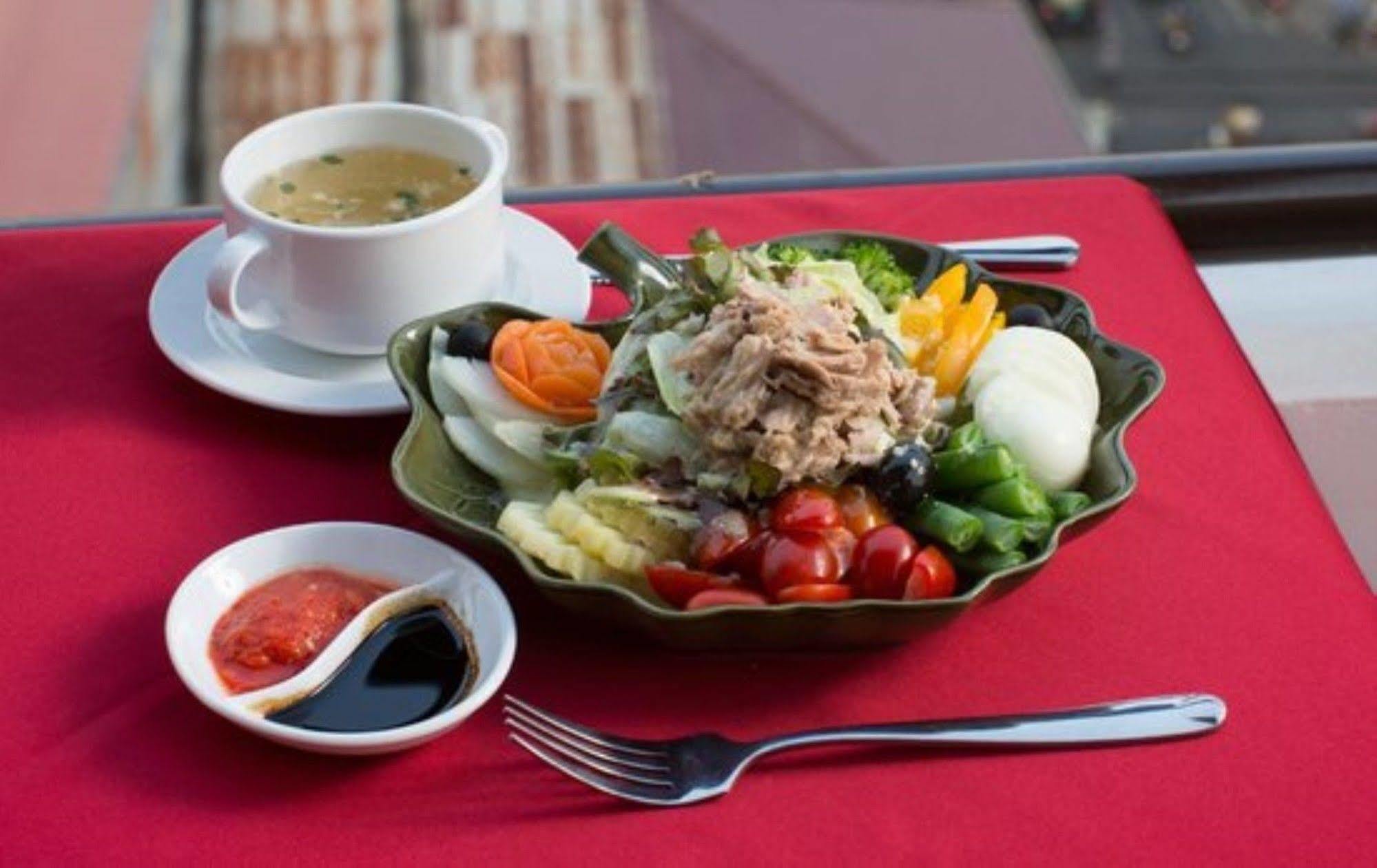 Queenwood Hotel Phnom Penh